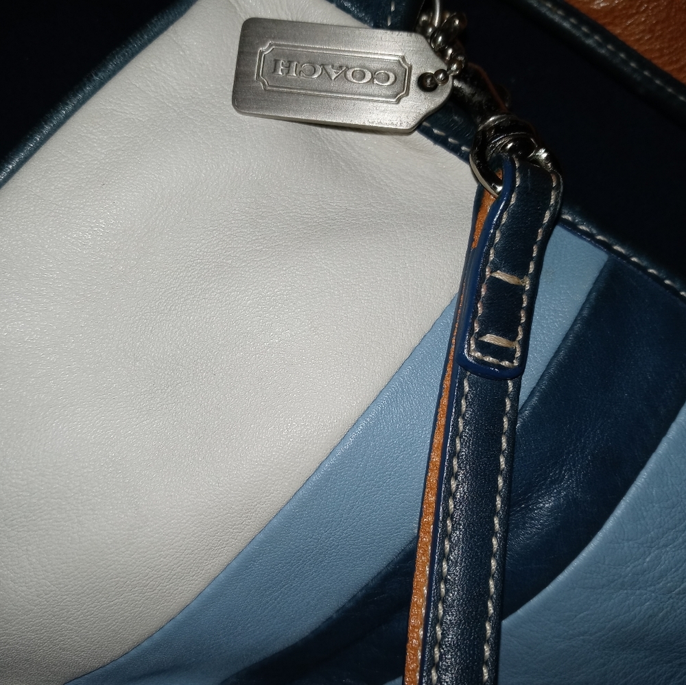 Purse - Picture 3 of 7